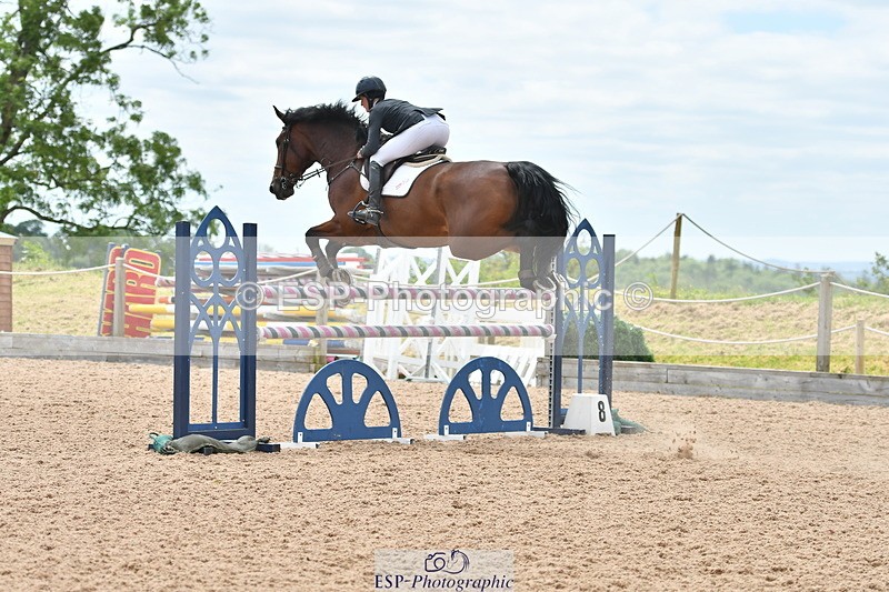 240609A-141204-06051 - Cls 19 Snr Foxhunter and 1.20m Open