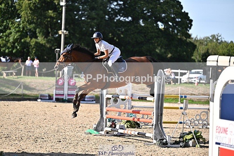 260906A-162508-04679 - Cls 24 Snr Foxhunter