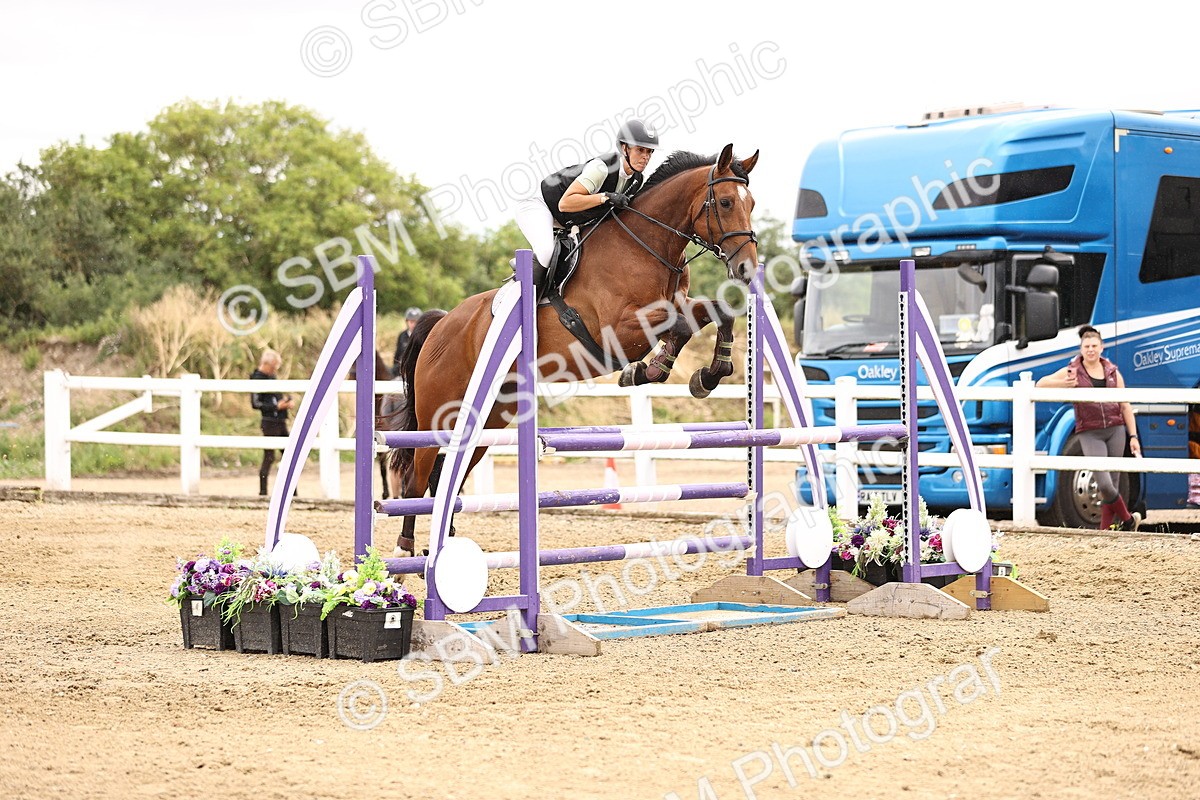 SBM_003156 - Class 21 - Senior Newcomers - 1.10m