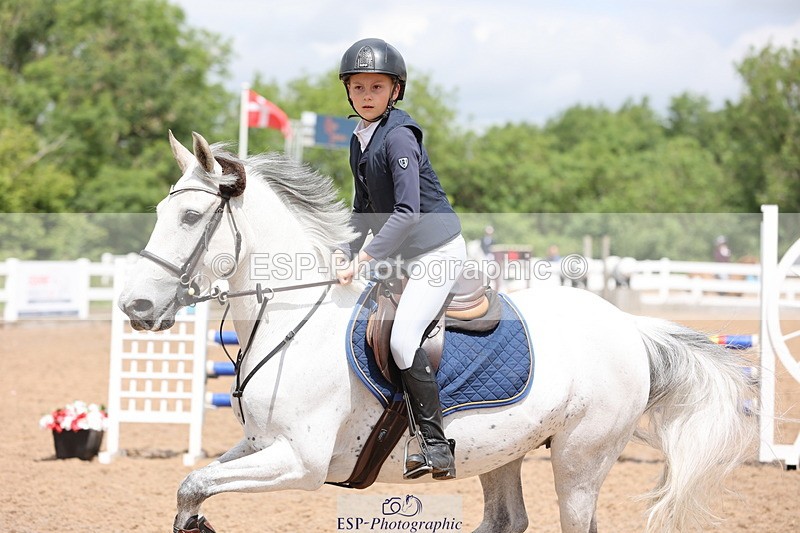 240630A-120457-12888 - Cls 31 Discovery and 90cm Open