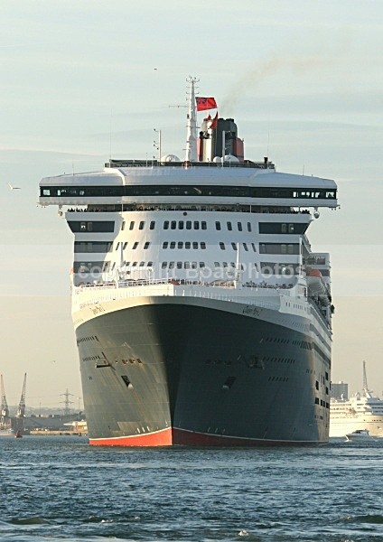 081010 QM2 IMG_9998 - QE2 FINAL RUN TO NEW YORK 2008