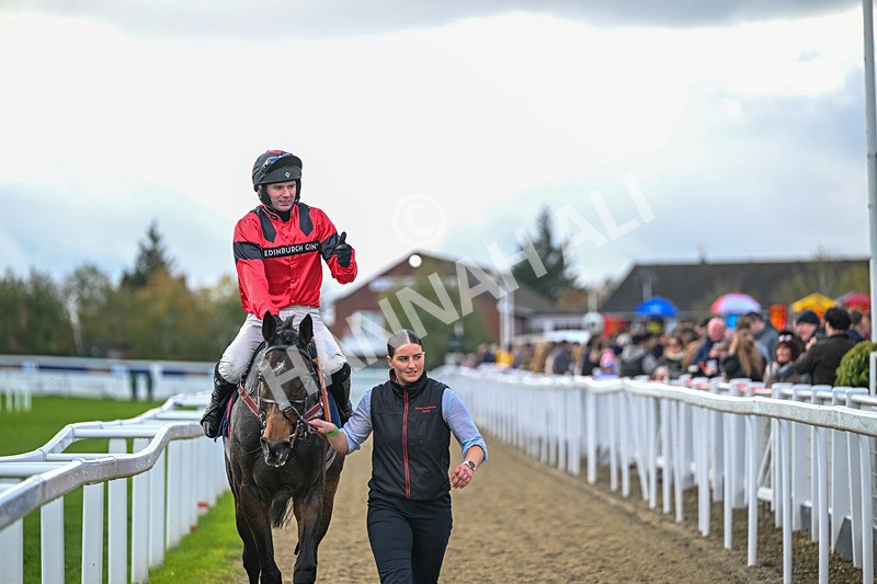 251025-Race 2-Conman John-7895 - Race 2