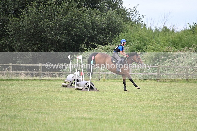 WJ6_6082 - 60cm XC Time 09:48 to 09:57