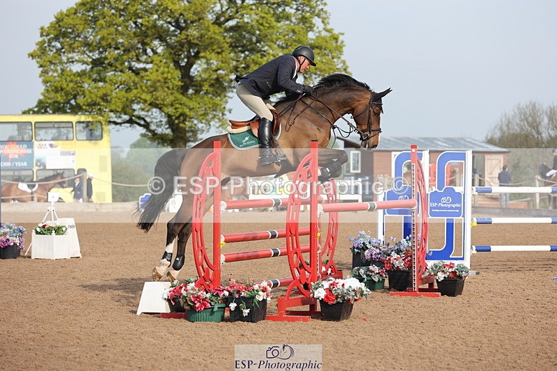 240511A-083814-10685 - Cls 32 Foxhunter