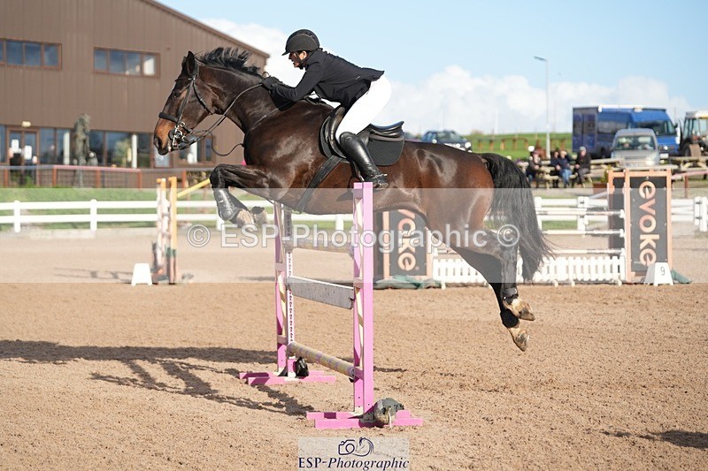 251108-135524-02771 - Cls 15 1.25m Winter Champ Qualifier