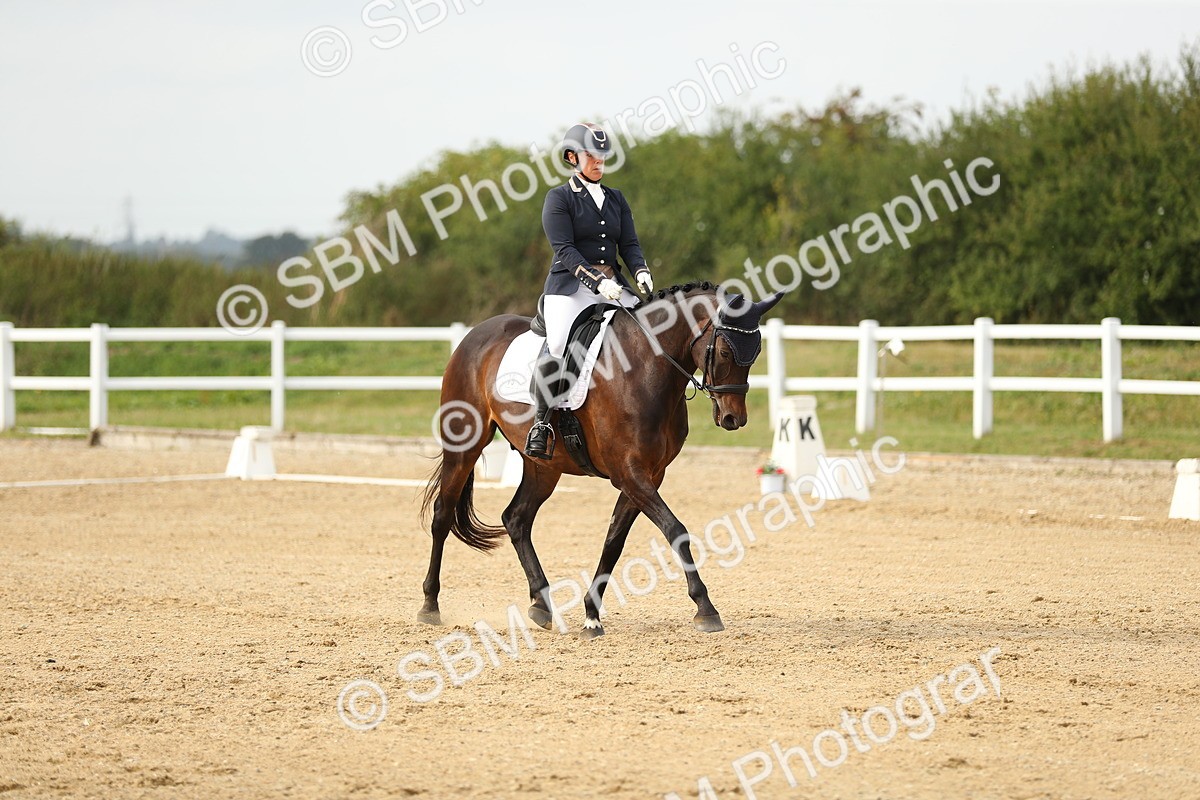 SBM_018465 - Class 14 - Novice 23 - 15.16-16.19