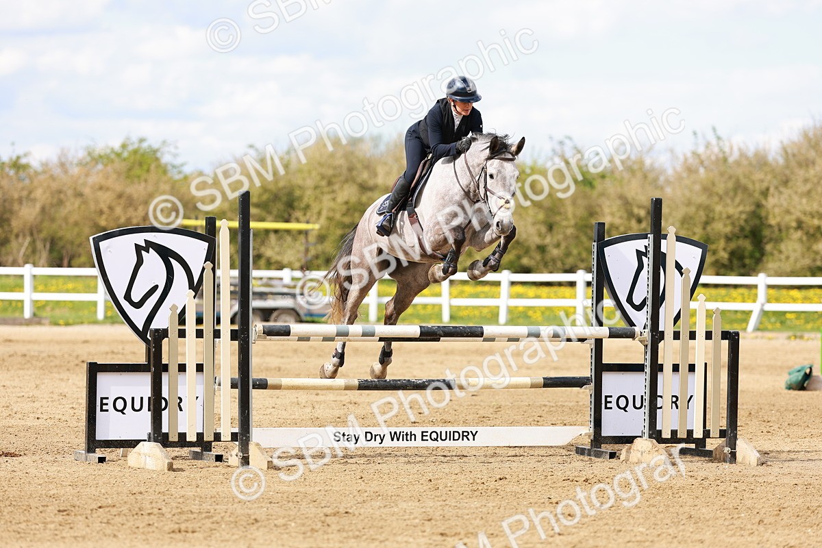 SBM_002282 - Class 4 - Senior Newcomers - 1.10m