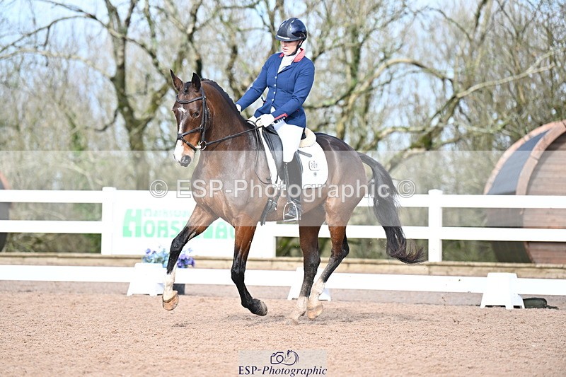 240218A-113101-06720 - 207-Charlotte.Dicker-Time.to.Fly.II