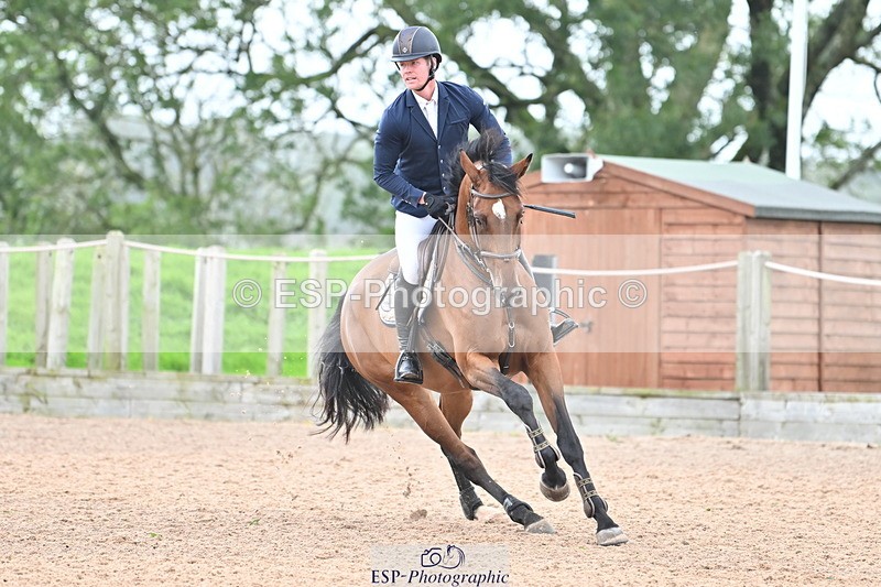 231013A-130708-02307 - Cls 8 Blue Chip Power Jump Off and Presentations