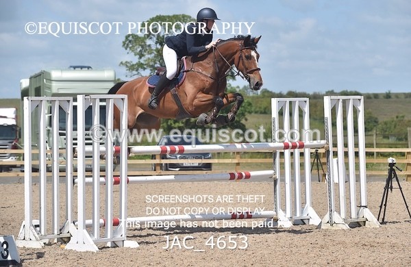 JAC_4653 - CLASS 7 Senior Foxhunter/ 1.20m Open