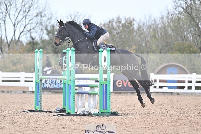 251029-122009-00460 - Newcomers and 1.10m