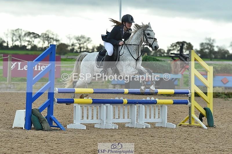 231119A-125630-05830 - Sun Cls 25 Stepping Stones 128cm & 138cm