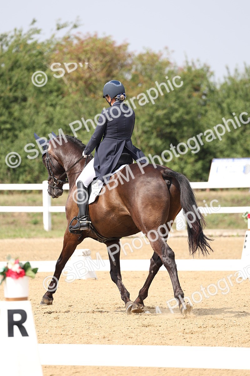 SBM_007327 - Class 9 - FEI INT I - 13.37-14.33