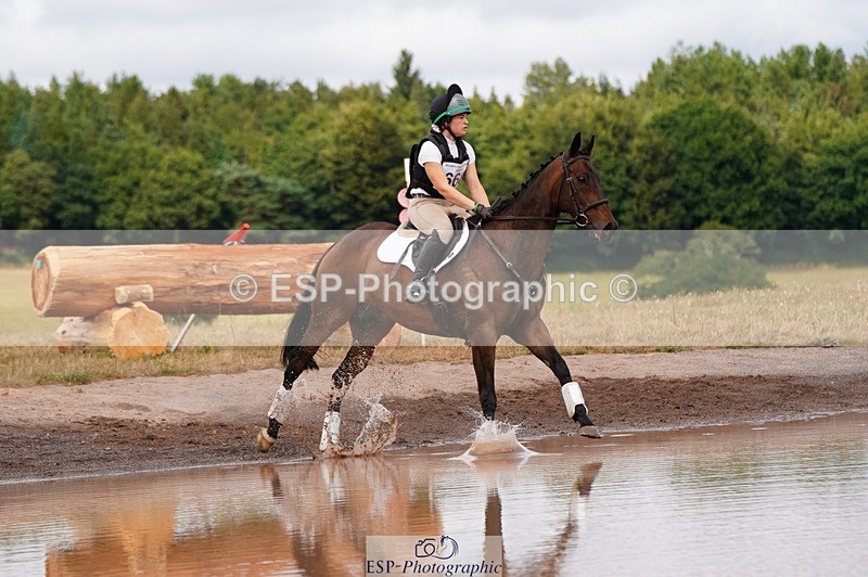 250803A-151850-16509 - O-668-Leia.Massey-SLIPALONGTREVASKIS