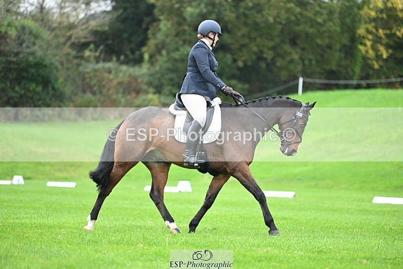 241024-093632-02809 - 402-Ella.Matravers-BALLYMITTY.MAC