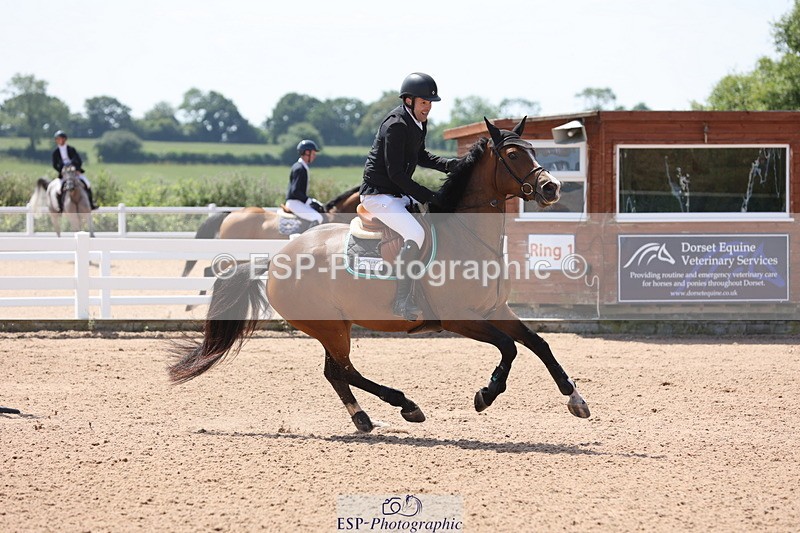 240718A-124100-05171 - Cls 9, 1 Star Bronze Tour 1.10m