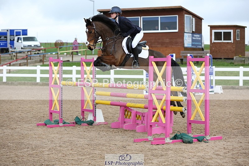 240211A-122328-02664 - Cls 6 Pony Foxhunter & 1.10m Open