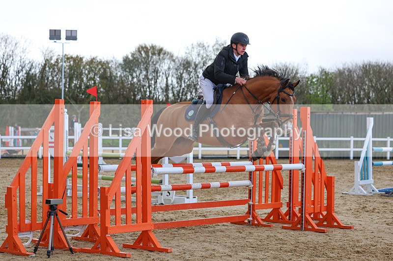 3E7A1462 - Class 6: Senior 1.05m