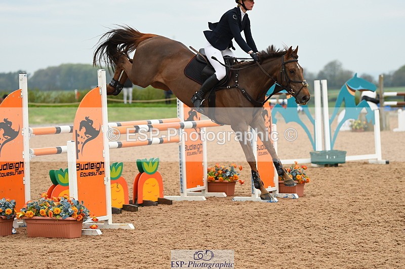 230504A-093034-00374 - Cls 8 Snr Foxhunter