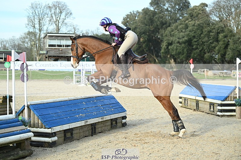 250309A-154734-02158 - Cls 03 90cm 15.05 to End