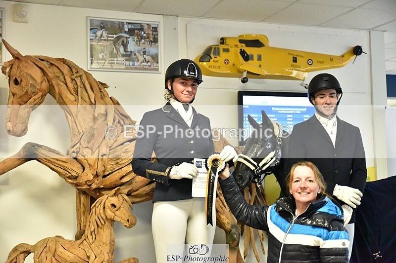 250214-153402-02563 - Advanced Medium Silver Presentations