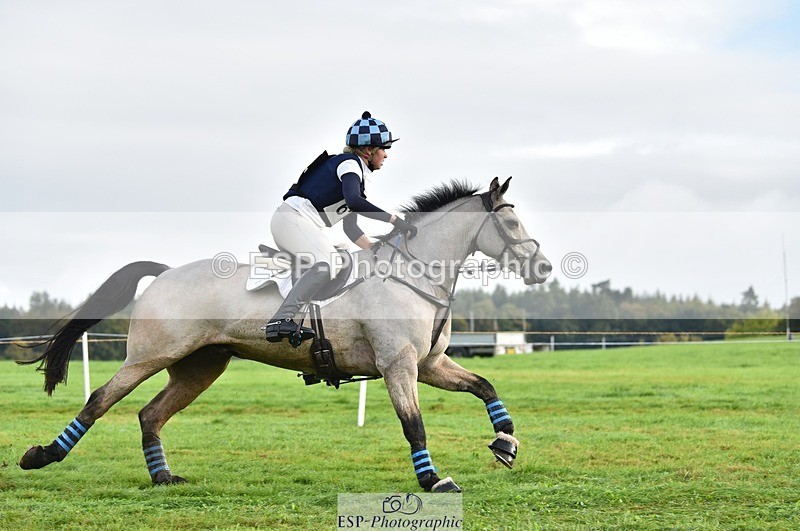 231021-092942-13545 - 619-GARVAGH.GOLDEN.OAK-Ella.Snow-SC+XC