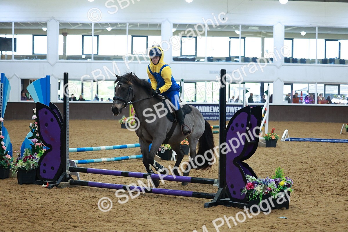 SBM_002222 - Class 3 - Horse & Hound (60cm)