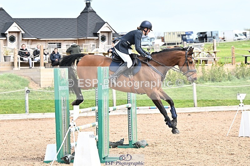 250416-122701-00827 - Cls 3 Snr 1.05m Open