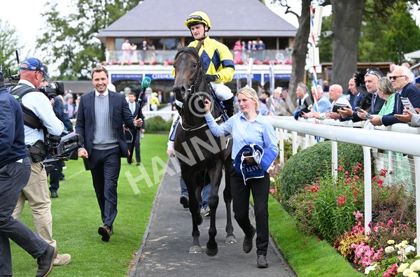 220825-121 Lifeplan - Race 3 3.00pm Al Basti Equiworld Dubai Gimcrack Stakes