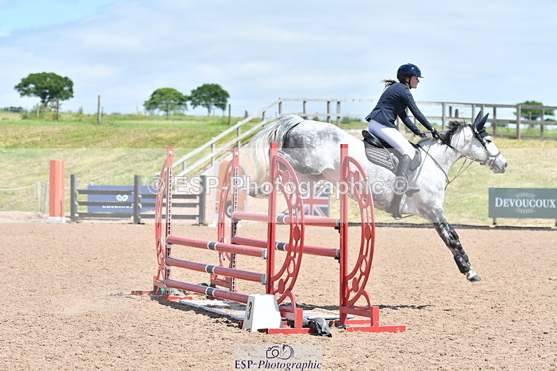 240609A-133024-05669 - Cls 18 Snr Newcomers and 1.10m Open