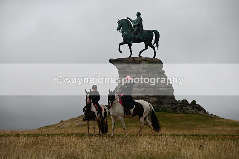 DSC_1775 - Time at Statue 12:13 to 12:32
