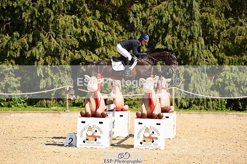 230527-153634-11579 - 485-OPPOSITION_HERALDIK_GIRL-Kirsty_Chabert-SJ