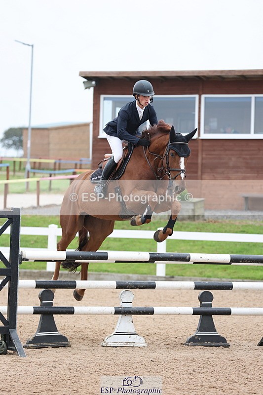 241101A-112129-01331 - FRI Cls 5 Newcomers and 1.10m Open