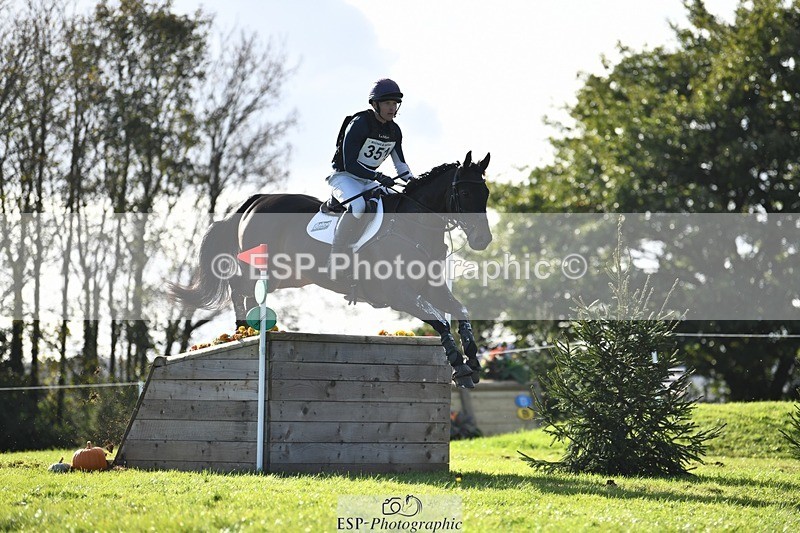 231022-150410-29117 - 351-MOONLIGHT.CHARMER-Aaron.Millar-XC