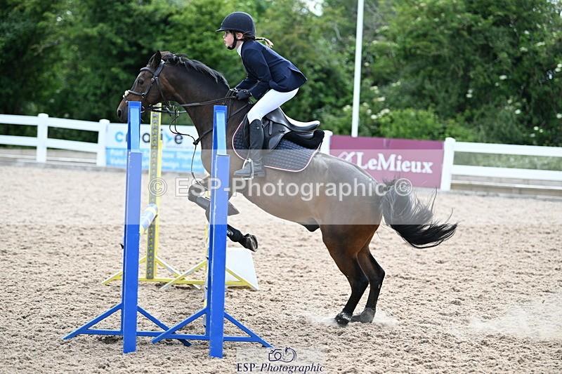 240611A-171618-00498 - 70cm