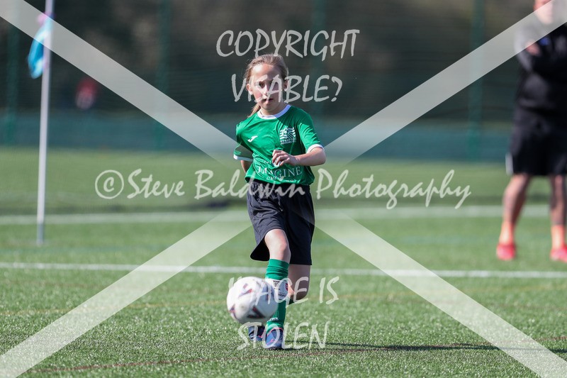 1DX20195 - 2026-03-21 FC Abbey Meads U9 Purple Girls V Stratton Juniors FC U9 Pheonix Girls