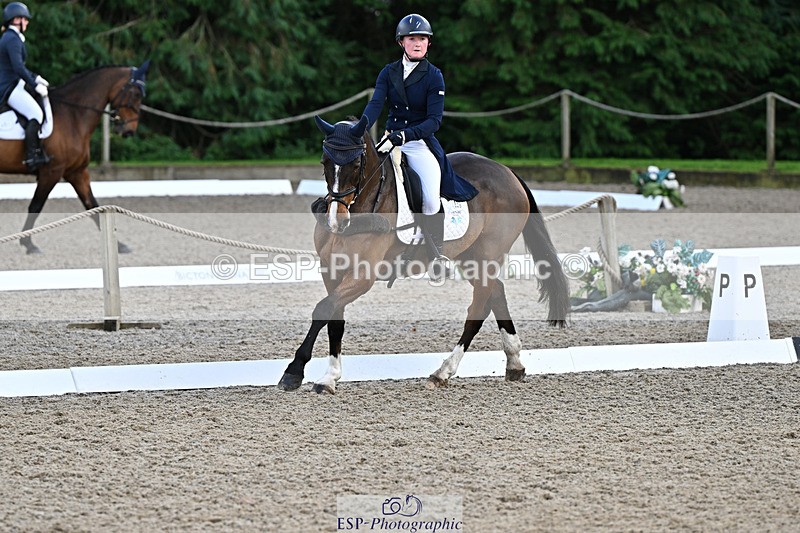 241023-151850-00511 - 109-Amber.Williams-THE.EMERALD.LILY