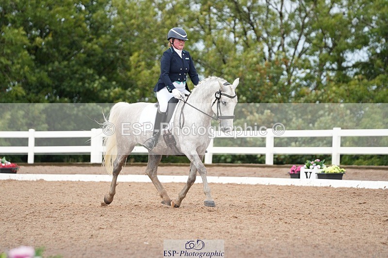 250907-112433-06059 - 091-Jenny.FolmanPluto.Barbana