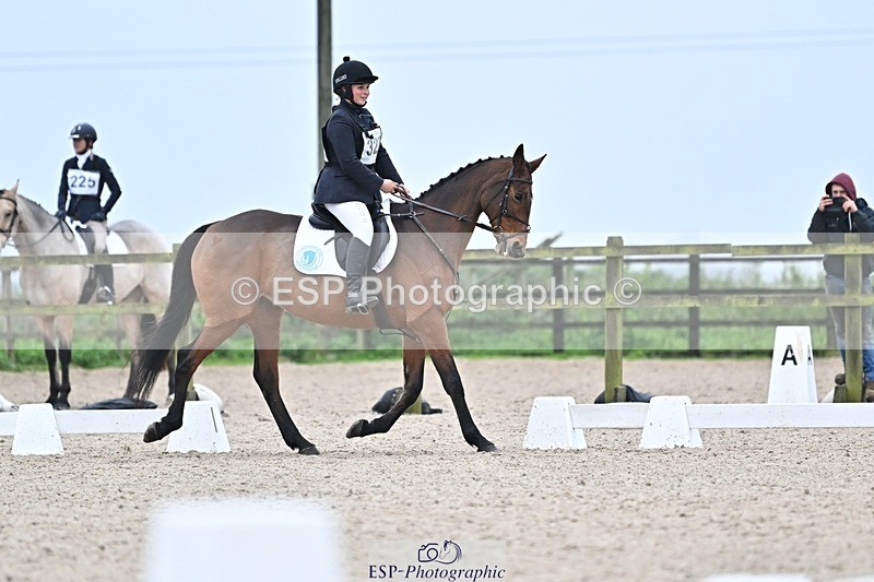 241103-145201-02639 - Novice 1 - 14.44 to 16.08