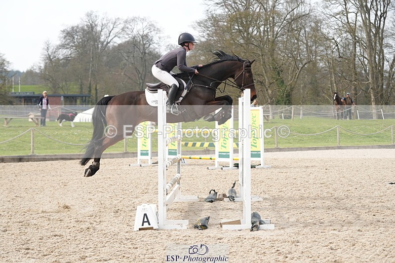 260322A-142022-01965 - 13 Foxhunter 1m 20 Open