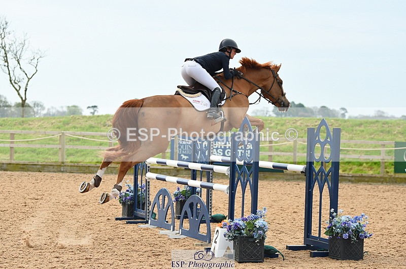 230504A-101620-00565 - Cls 8 Snr Foxhunter