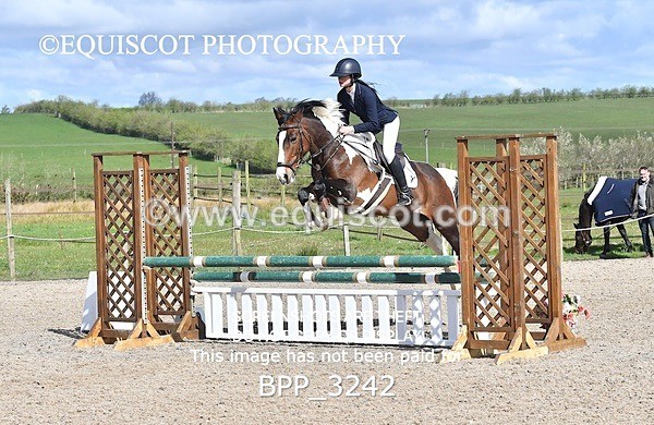 BPP_3242 - CLASS 3 BritiNovice/ 90cm Open