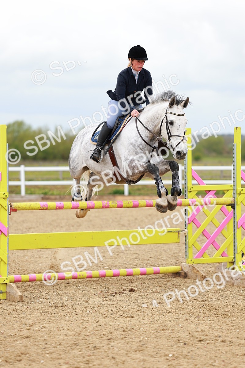 SBM_002544 - Class 10 - Senior Newcomers - 1.10m