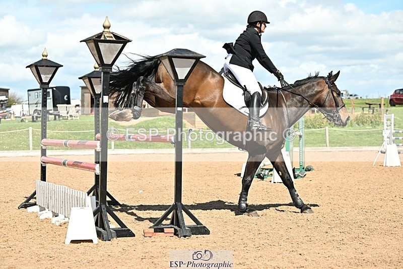 250416-134516-01231 - Cls 4 Newcomers and 1.10m