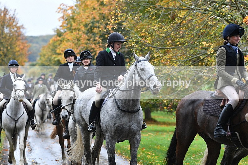 WJ5_6249 - B&B walk back for Hunt Tea !