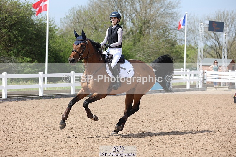 240510A-144333-07811 - Cls 17 1.05m National Am Quali