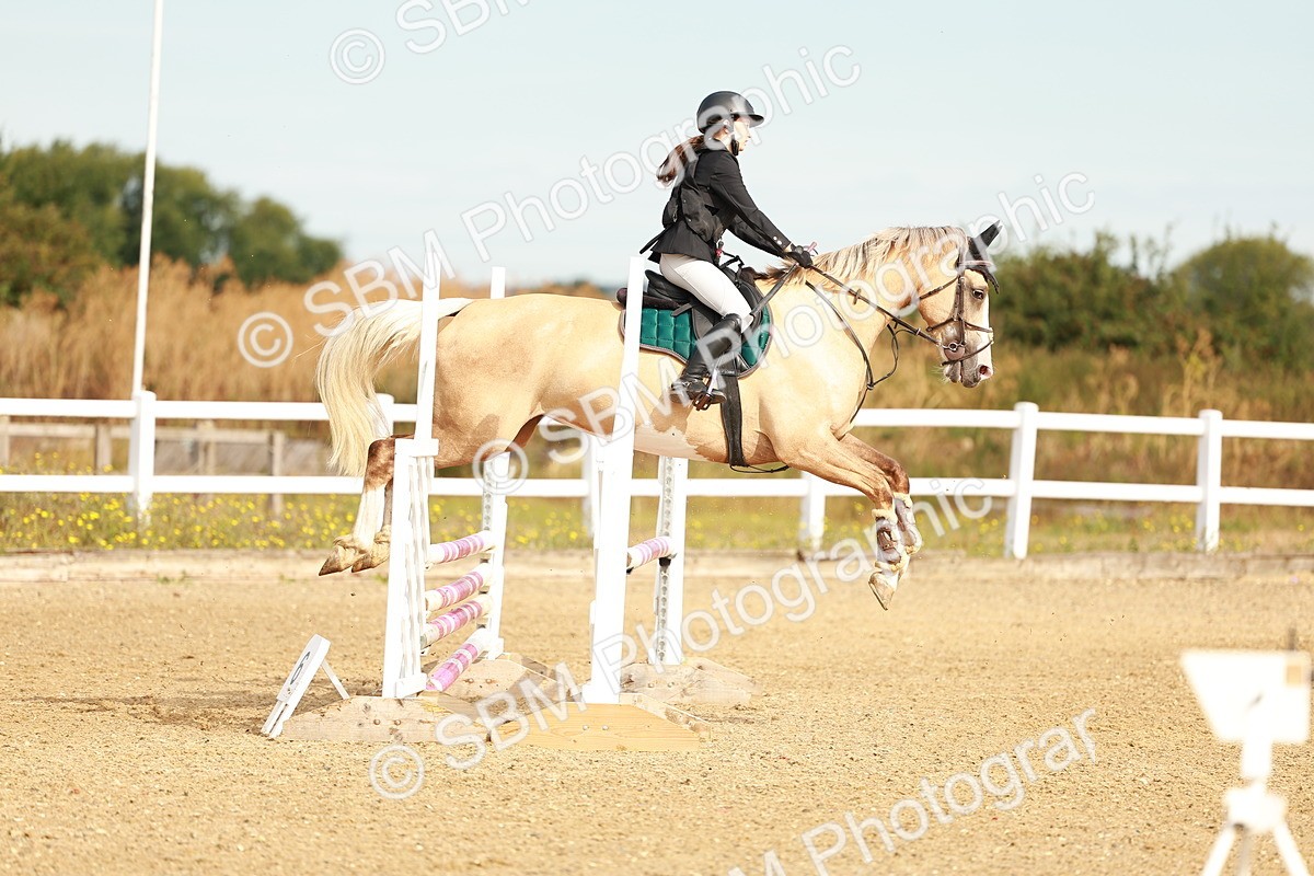 SBM_002070 - Class 8 - Clear Round