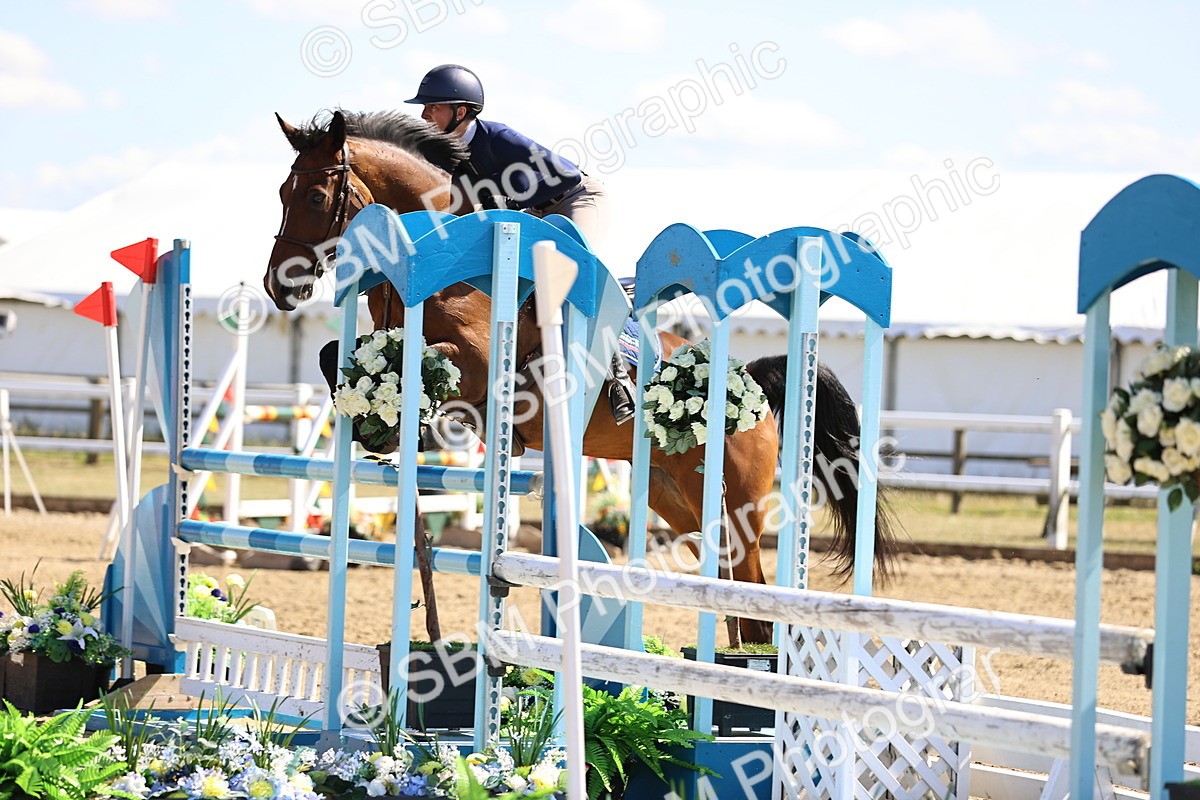 SBM_015414 - Class 16 - Senior foxhunter - 1.20m Open