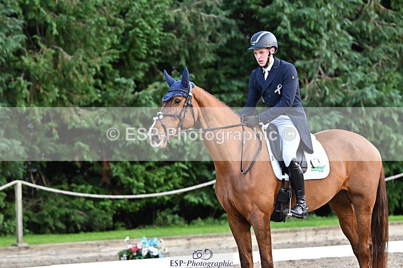 241023-163409-00975 - 017-Louis.Pern-CLASSICTOP.MISS.VIVIENNE