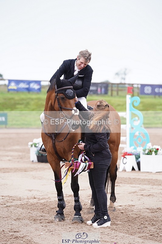 240720A-114246-14397 - Cls 3, 3 Star Small Tour 1.40m